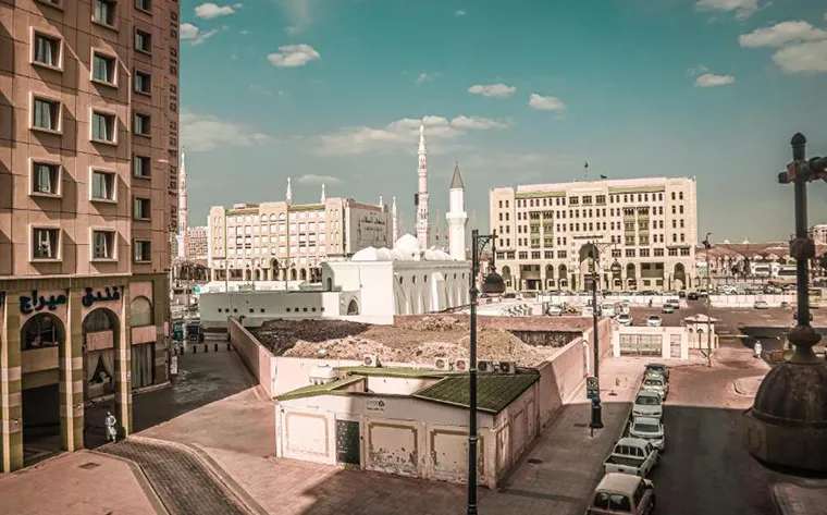 Al Mokhtara Diamond (3)