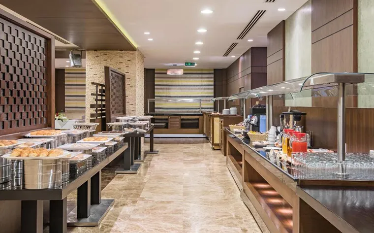 Crowne Plaza Hotel Madinah (6)